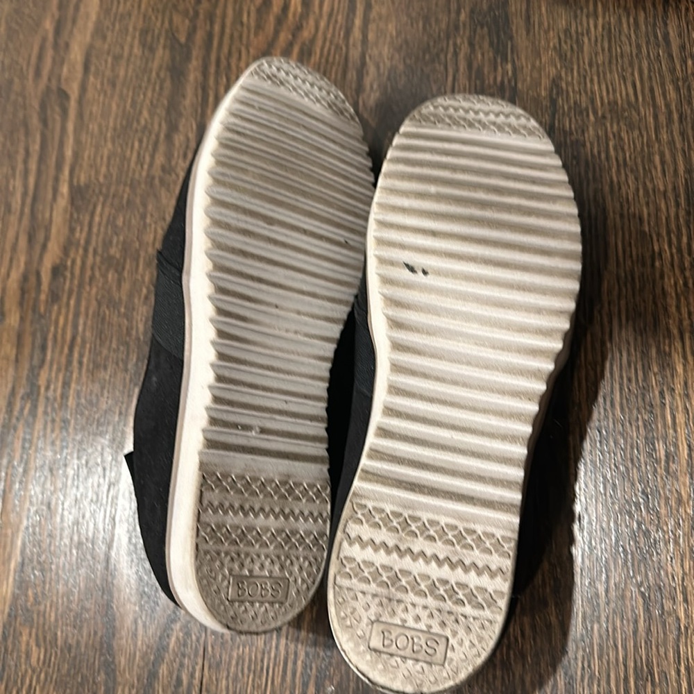 Worn Once Bob’s From Skechers Memory Foam Size 9 - image 2